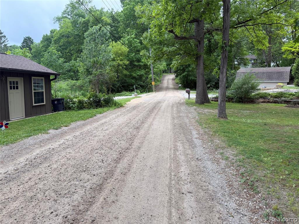 2130 Webster Park Drive, Howell, MI 48843 — Photo 11