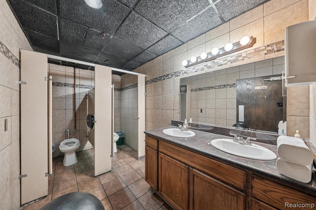 9819 Conant Street, Hamtramck, MI 48212 — Photo 30