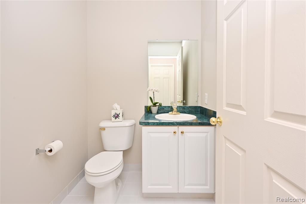 324 Cherry Hill Pointe Drive, 27, Canton, MI 48187 — Photo 19