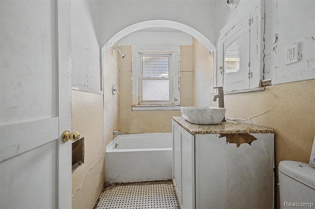 9275 Appoline Street, Detroit, MI 48228 — Photo 33
