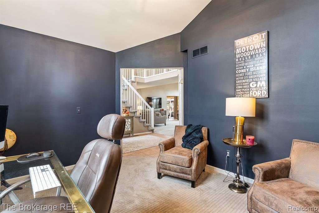 49730 WILLOWOOD Drive, Macomb, MI 48044 — Photo 12