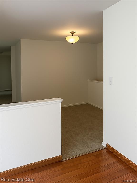 2961 Roundtree Drive, Troy, MI 48083 — Photo 13