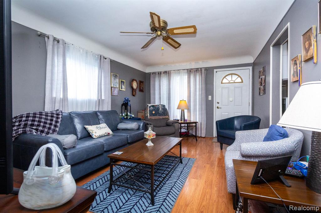 509 Cleophus Parkway, Lincoln Park, MI 48146 — Photo 4