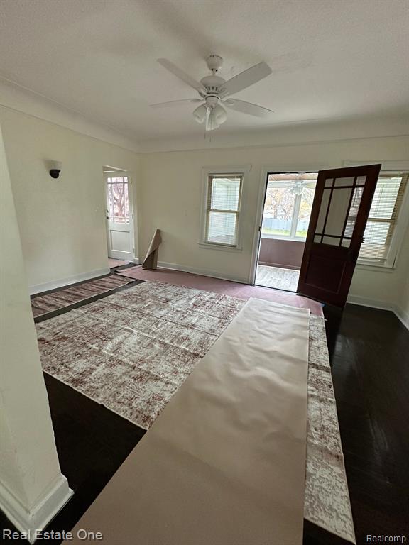7060 ORCHARD Avenue, Warren, MI 48091 — Photo 10