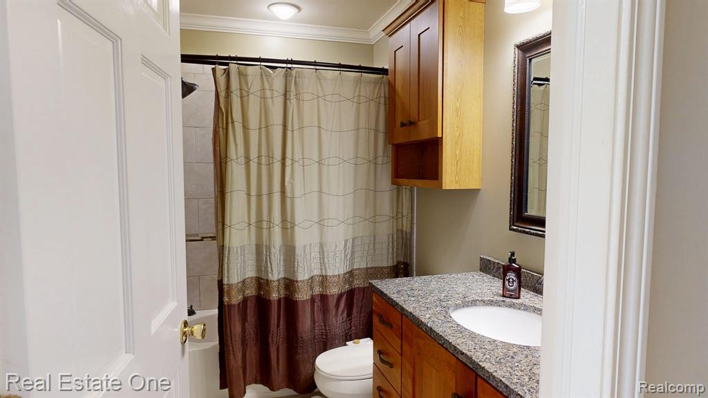 410 W 4th Street, Rochester, MI 48307 — Photo 22