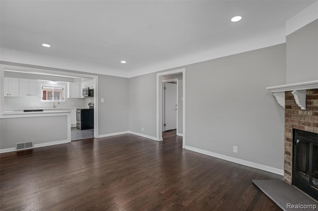7637 Melvin Avenue, Westland, MI — Photo 12