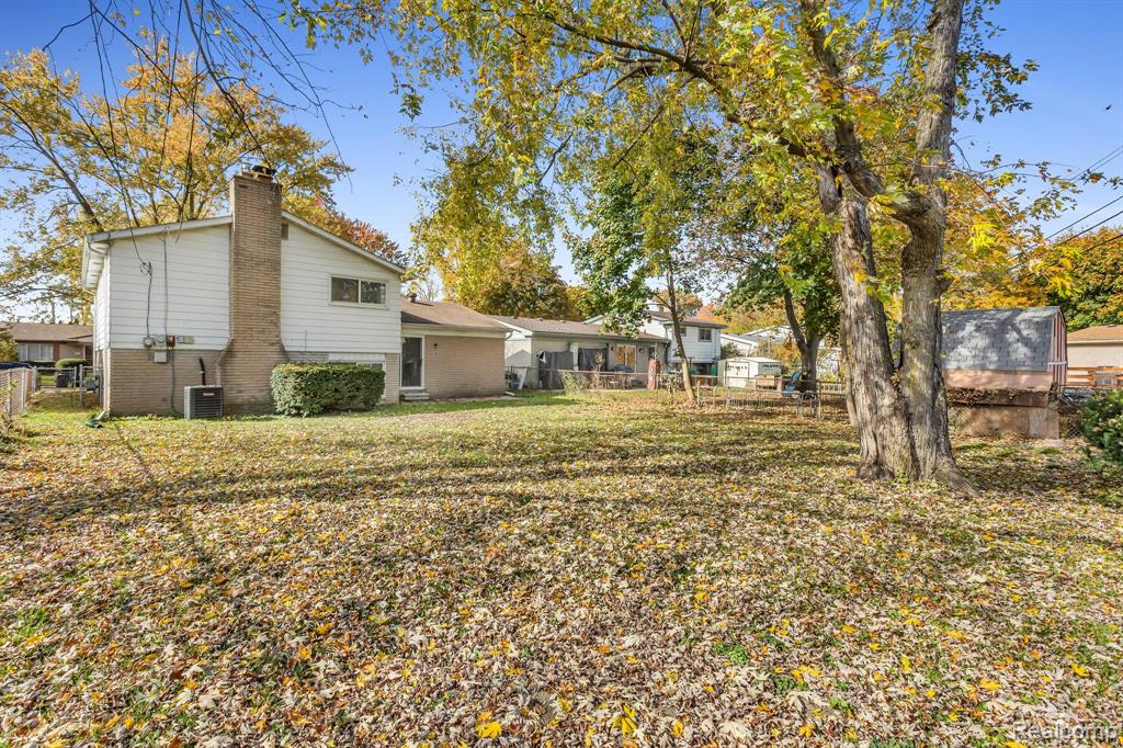 7828 KAISER Street, Canton, MI 48187 — Photo 30