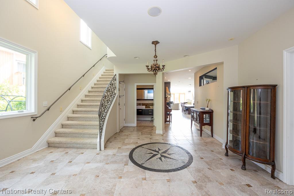 8871 Lakeview Drive, White Lake, MI — Photo 3