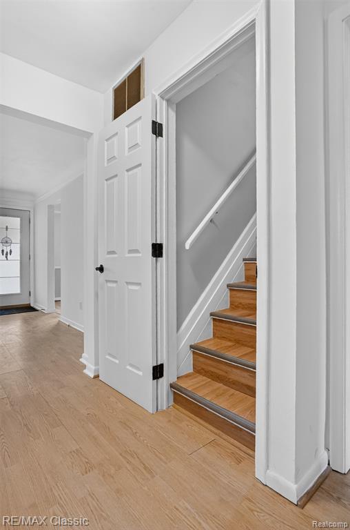 27359 Brettonwoods Street, Madison Heights, MI 48071 — Photo 17