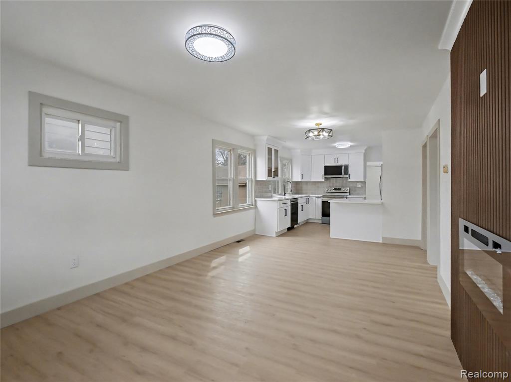 1032 E Maxlow Avenue, Hazel Park, MI 48030 — Photo 11