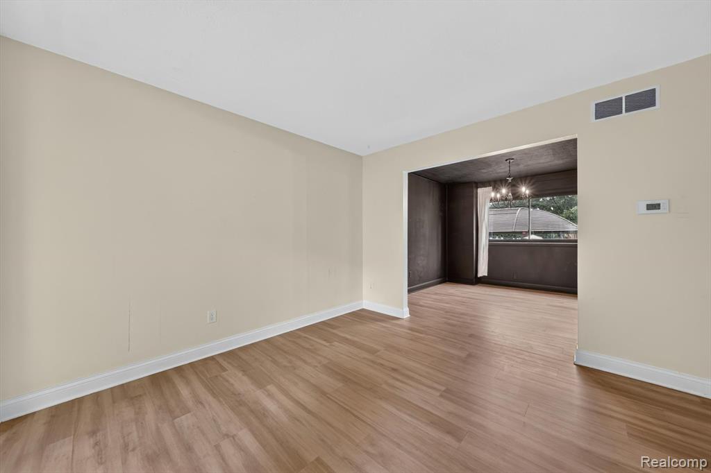 9664 Alger Drive, Brighton, MI 48114 — Photo 16