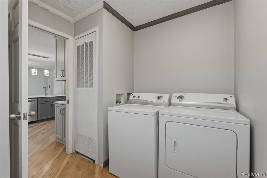 11798 Willoway Court, South Lyon, MI 48178 — Photo 15