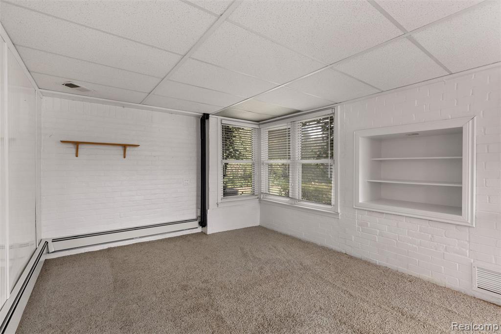 31220 Sheridan Drive, Beverly Hills, MI 48025 — Photo 17