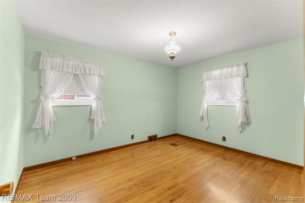 6531 Mead Street, Dearborn, MI 48126 — Photo 19