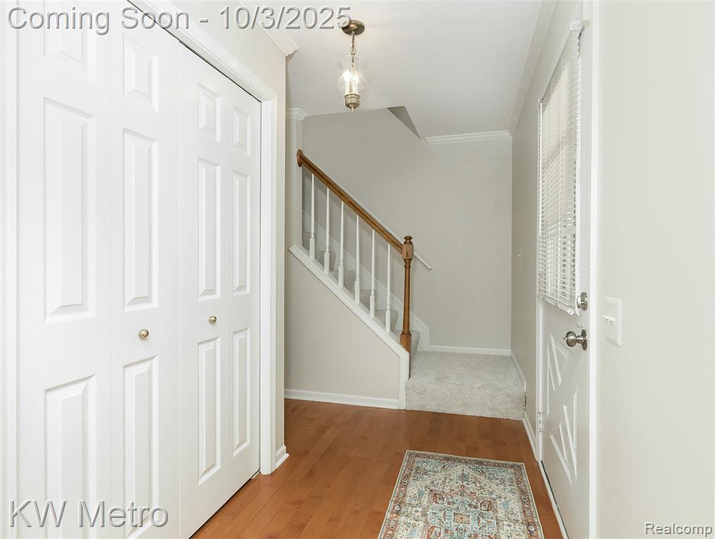 435 Thornridge Court, Rochester Hills, MI 48307 — Photo 5