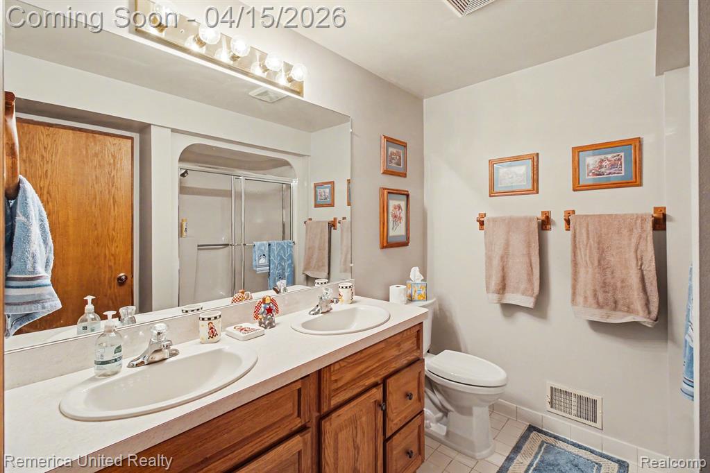 5440 Glenway Drive, Brighton, MI 48116 — Photo 18