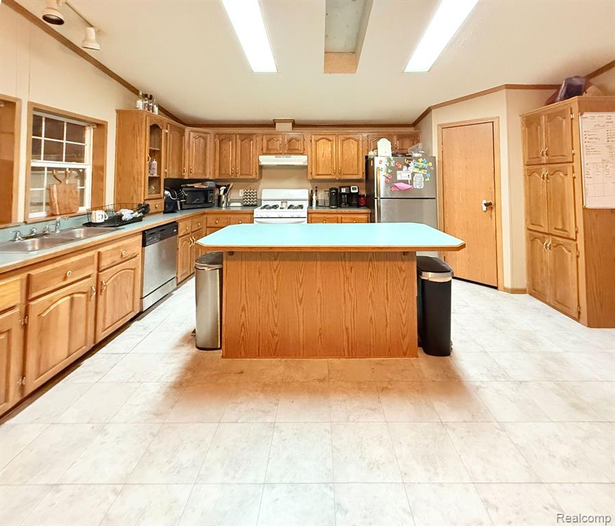 1928 White Oak Lane, Lot #260, Ypsilanti, MI 48198 — Photo 8