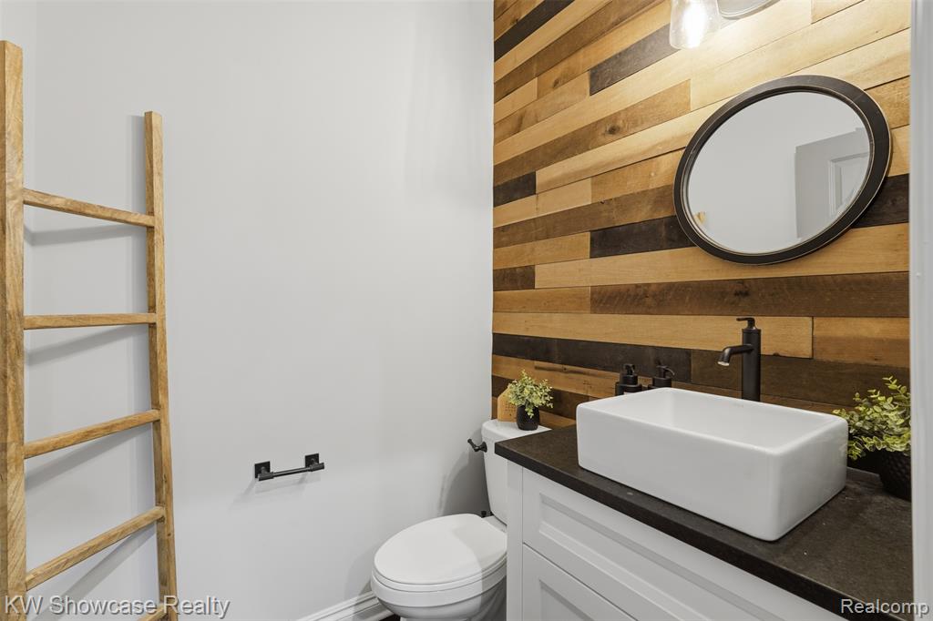 30253 MACINTOSH Lane, New Hudson, MI 48165 — Photo 22