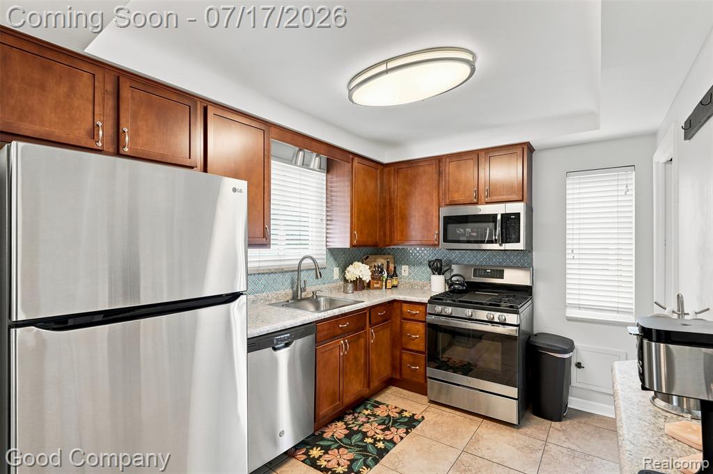 13441 Oak Park Boulevard, Oak Park, MI 48237 — Photo 10