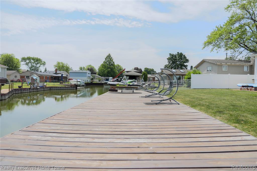 38146 Mast Street, Harrison Township, MI — Photo 16