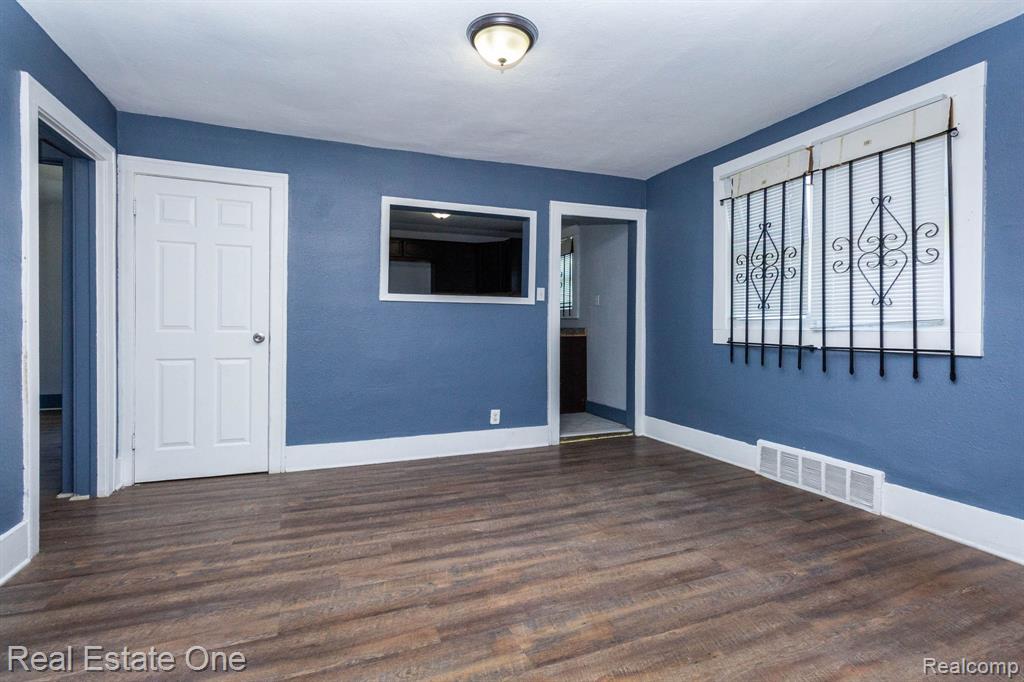 6427 Linsdale Street, Detroit, MI 48204 — Photo 8