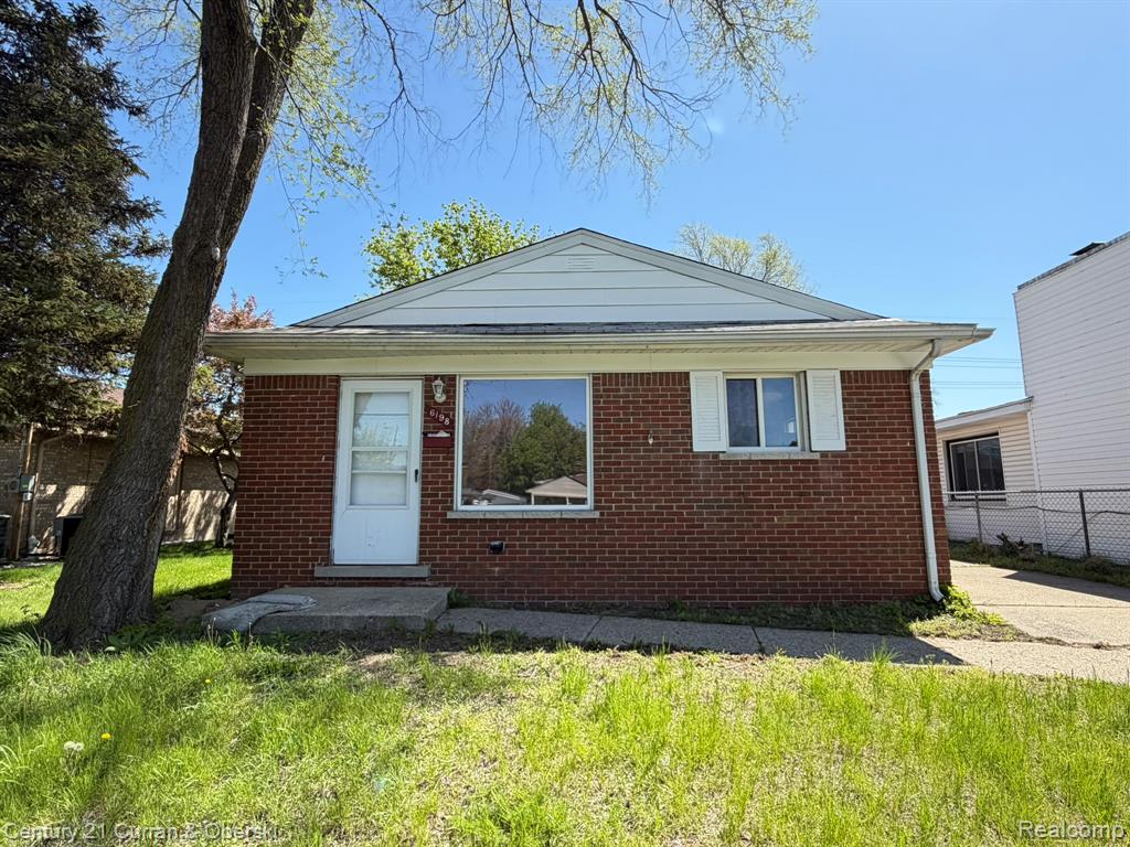 6198 MAYBURN Street, Dearborn Heights, MI 48127 — front exterior