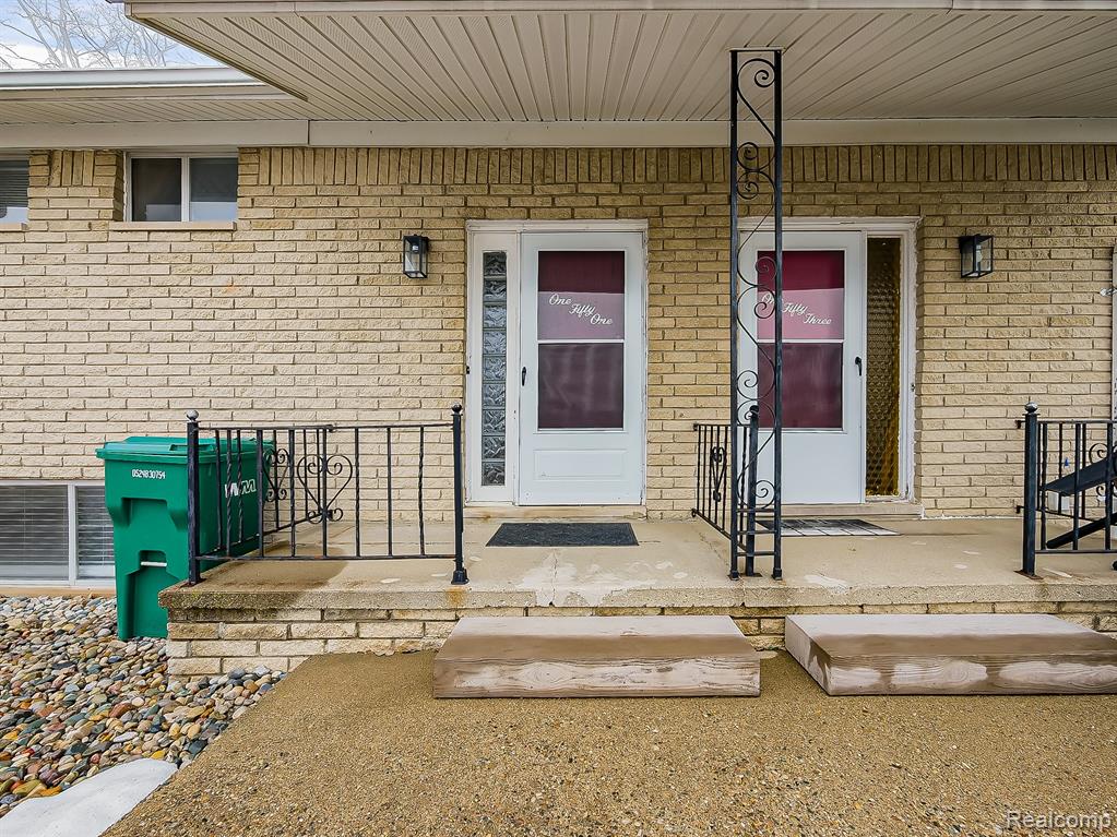 151 Huronview Court, White Lake, MI — Photo 19