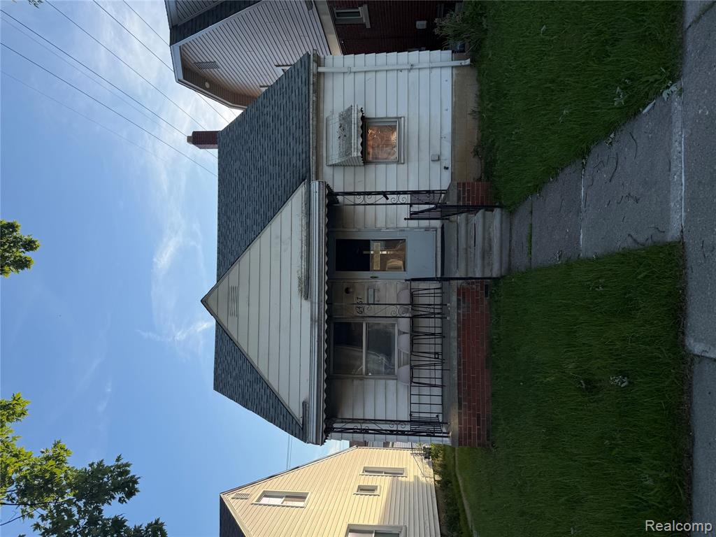 6467 Ternes Street, Dearborn, MI 48126 — front exterior