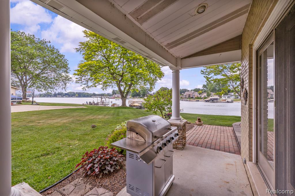 4178 Chevron Drive, Highland, MI 48356 — Photo 36