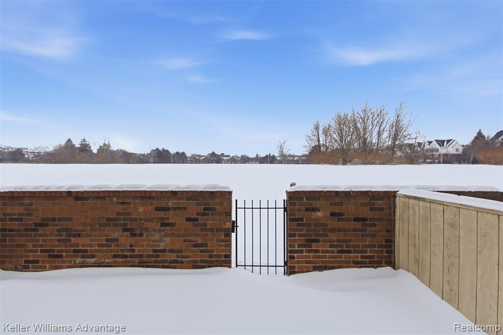3164 Woods Circle, Detroit, MI 48207 — Photo 25