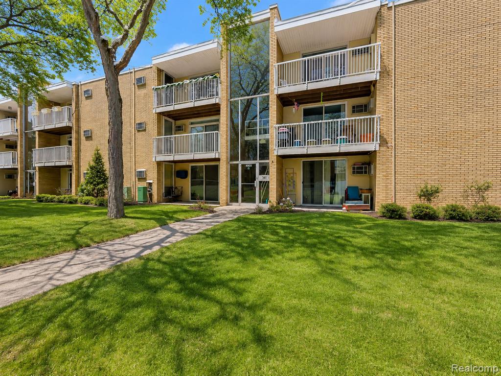 4905 Crooks A2 Road, Royal Oak, MI 48073 — Photo 27