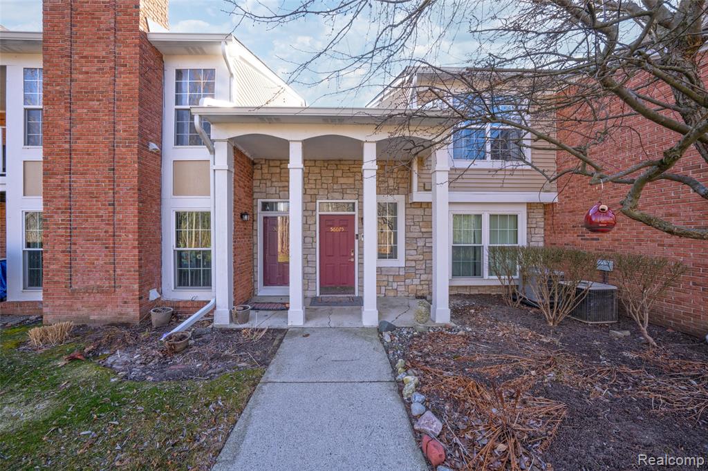 56075 Chesapeake Circle, 242, Utica, MI 48316 — Photo 2