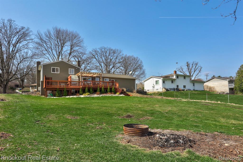 5936 Wellington Drive, Clarkston, MI — Photo 44