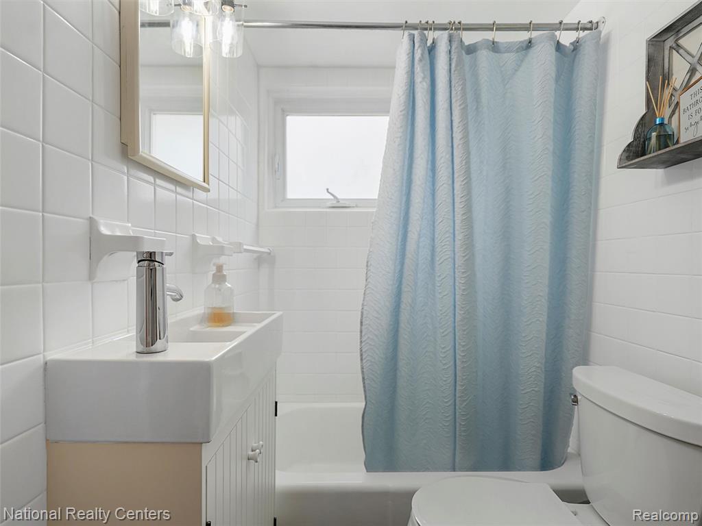 520 Parkdale Avenue, Rochester, MI 48307 — Photo 23