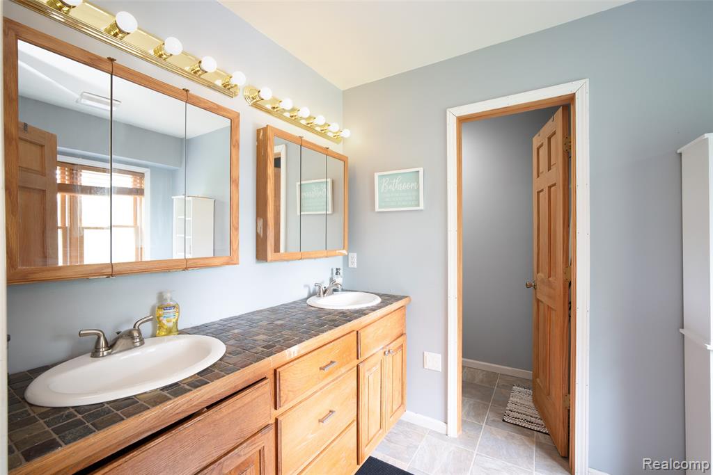 11363 McKinley Road, Montrose, MI 48457 — Photo 17