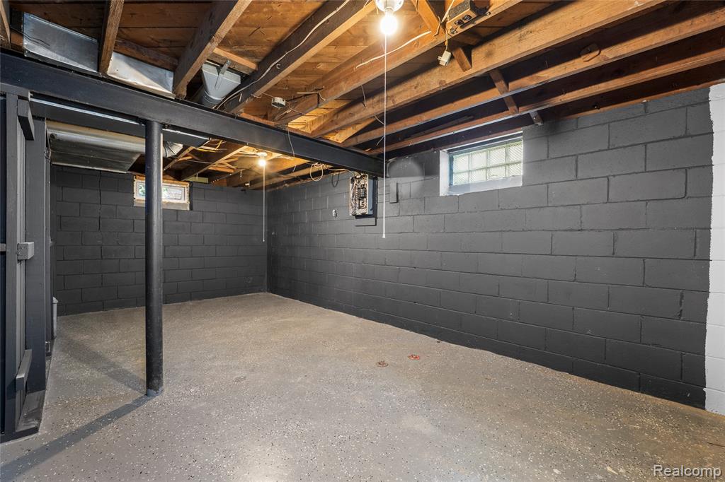 8614 Robson Street, Detroit, MI 48228 — Photo 28