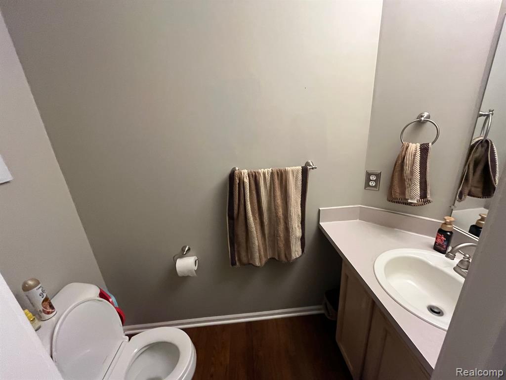 5592 JUNEBERRY Court, Waterford, MI 48329 — Photo 17