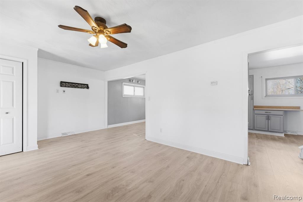 45208 Paris Drive, Belleville, MI 48111 — Photo 5