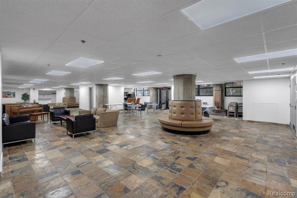 6533 E Jefferson Avenue, 603T, Detroit, MI 48207 — Photo 35