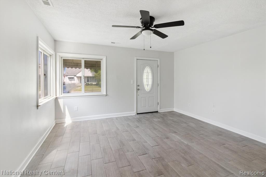6224 Gilman Street, Garden City, MI — Photo 6