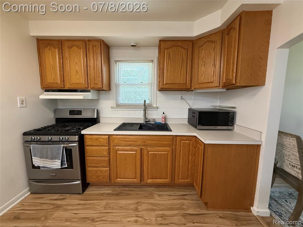 756 Cedarlawn Road, Waterford, MI 48328 — Photo 11