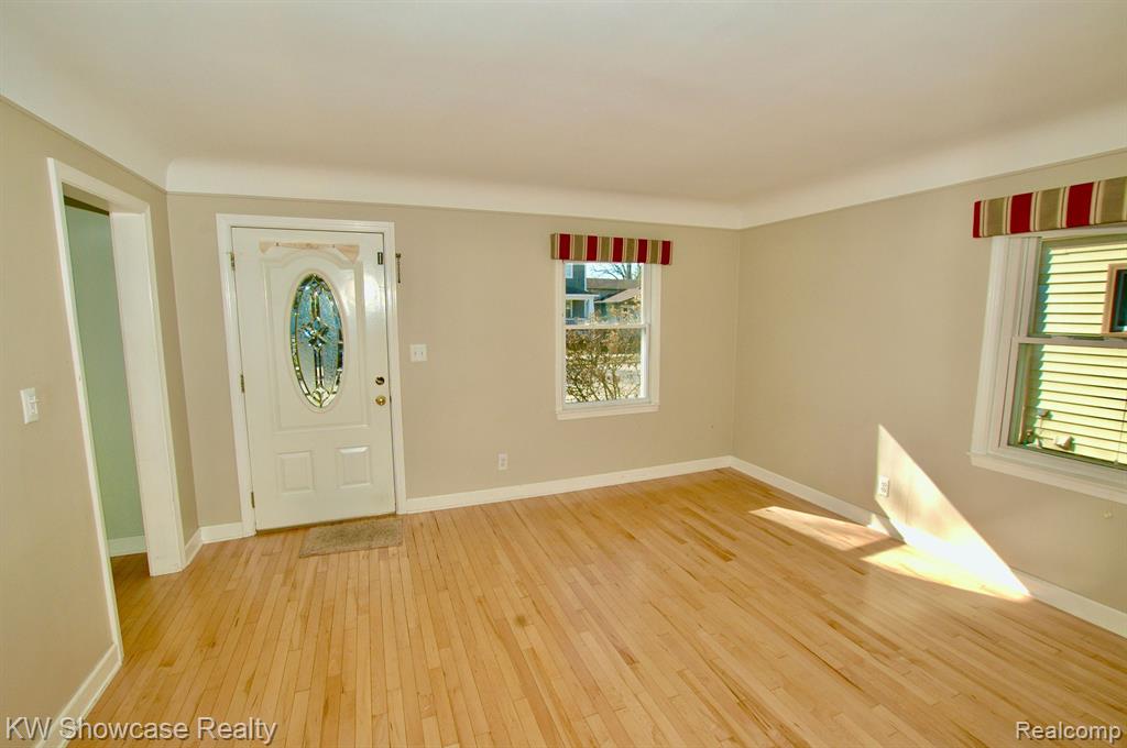 611 MARLIN Avenue, Royal Oak, MI 48067 — Photo 7