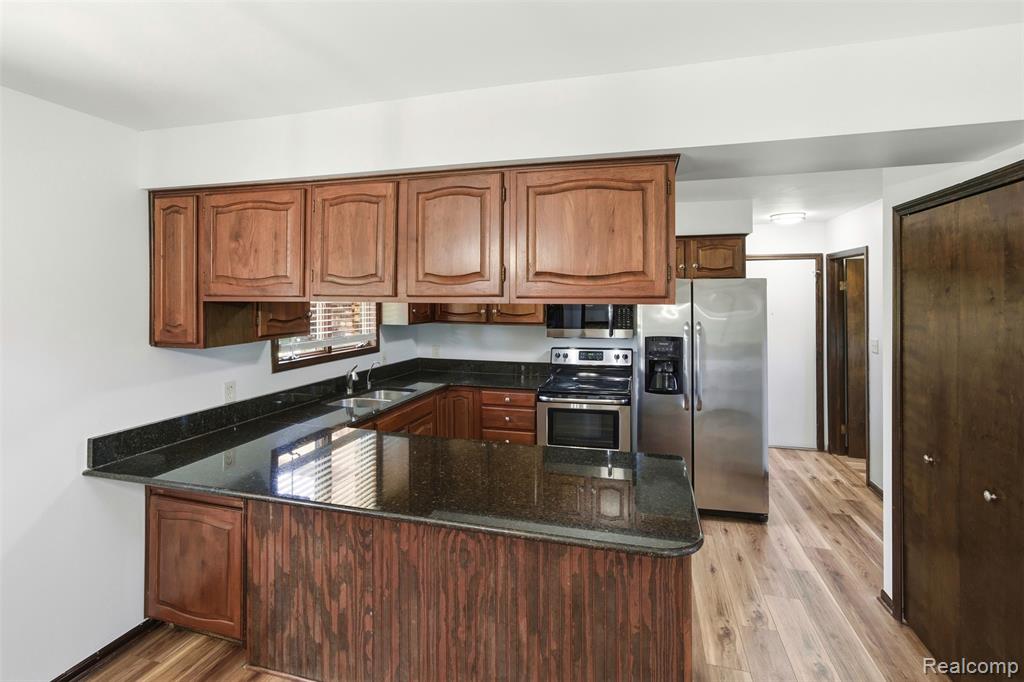 29940 29 Mile Road, Lenox, MI 48048 — Photo 13