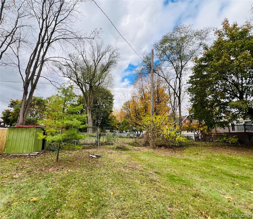 350 S Almont Avenue, Imlay City, MI 48444 — Photo 5