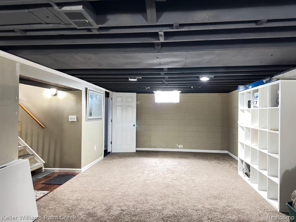 8356 ARNOLD Street, Dearborn Heights, MI 48127 — Photo 24