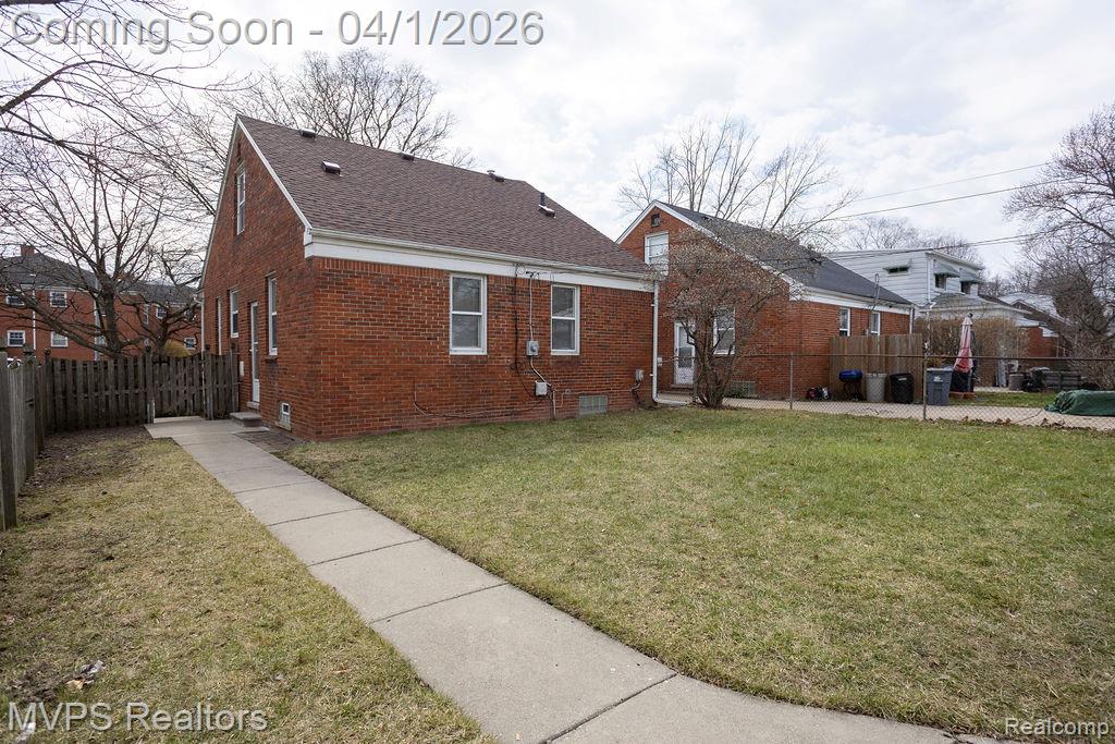 21465 Bournemouth Street, Harper Woods, MI 48225 — Photo 12