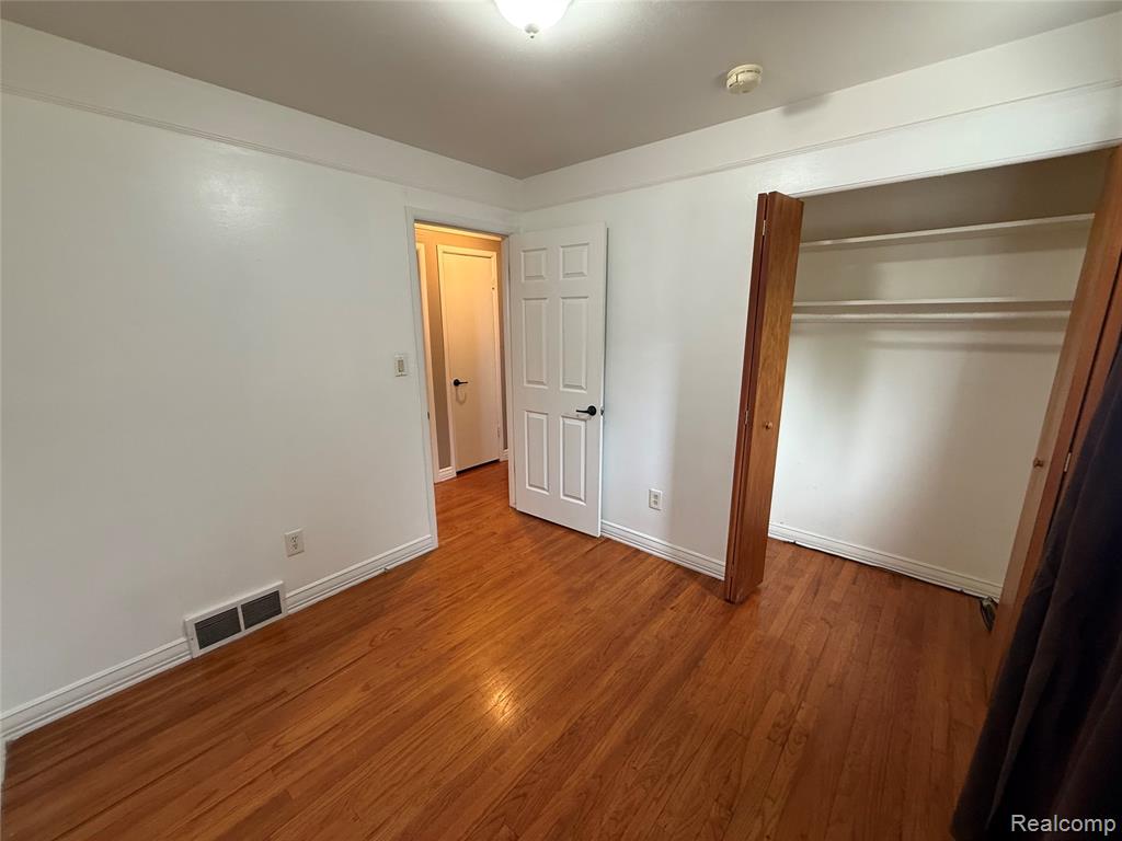 6484 Drexel Street, Dearborn Heights, MI 48127 — Photo 14