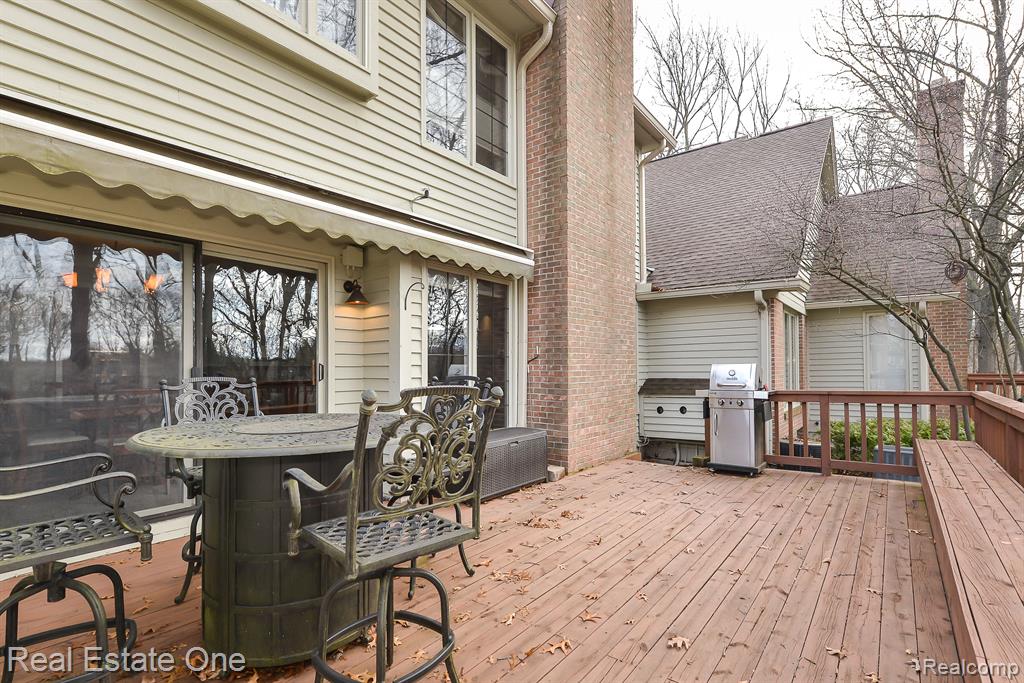 4490 GOLF VIEW Drive, Brighton, MI 48116 — Photo 22
