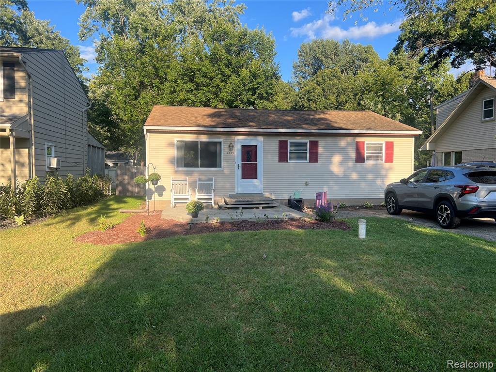 4335 Crestdale Avenue, West Bloomfield, MI 48323 — Photo 24
