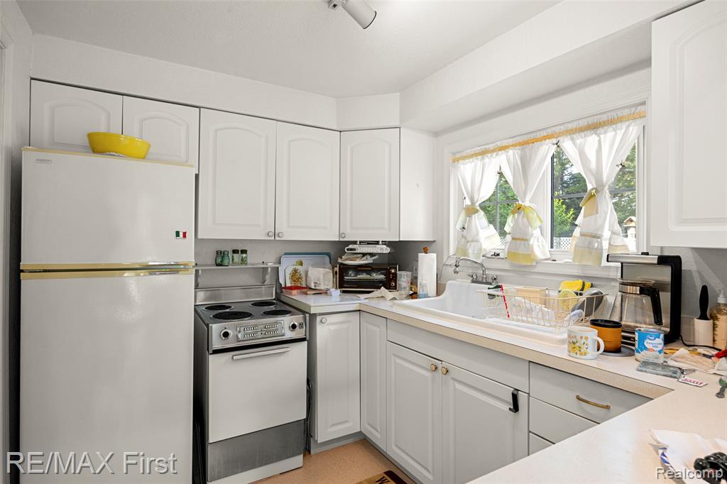 2076 North Street, East Tawas, MI 48730 — Photo 22